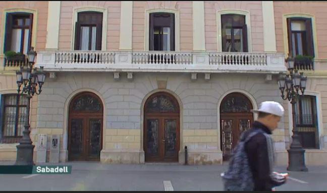 3CatInfo's tweet photo. Les eleccions porten canvis en algunes de les ciutats més poblades del país http://t.co/Sygt2to4Ee http://t.co/aoyEKNEZTH