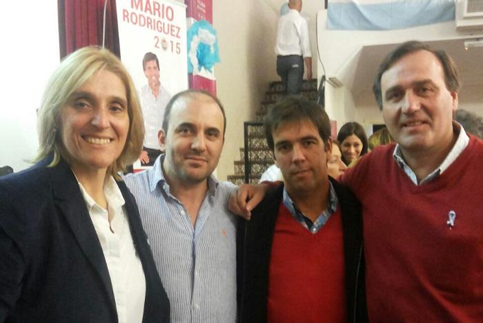 quedigital1's tweet photo. #LocroRadical La UCR y el PRO compartieron el locro del 25 de Mayo
http://t.co/rMO4hGuTdT http://t.co/EPnqSp2wzh