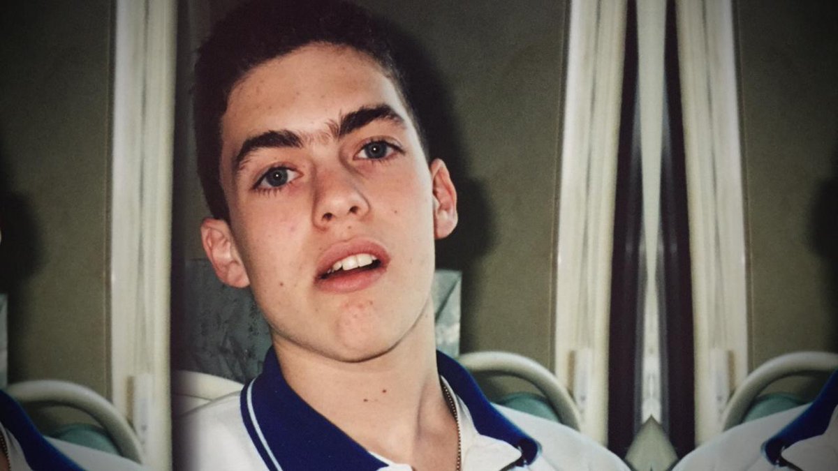 telehit_musica's tweet image. Recordemos cuando @cavazosoficial estudiaba en la secundaria a los 14 años #RetoBécalos