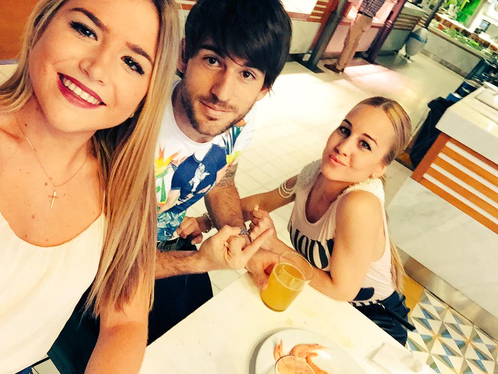 silviaortizz's tweet photo. Un poquito de mercado!! Y pa'la feria!!! 👏👏🔝💃😁 http://t.co/I7uDfgFR7Z