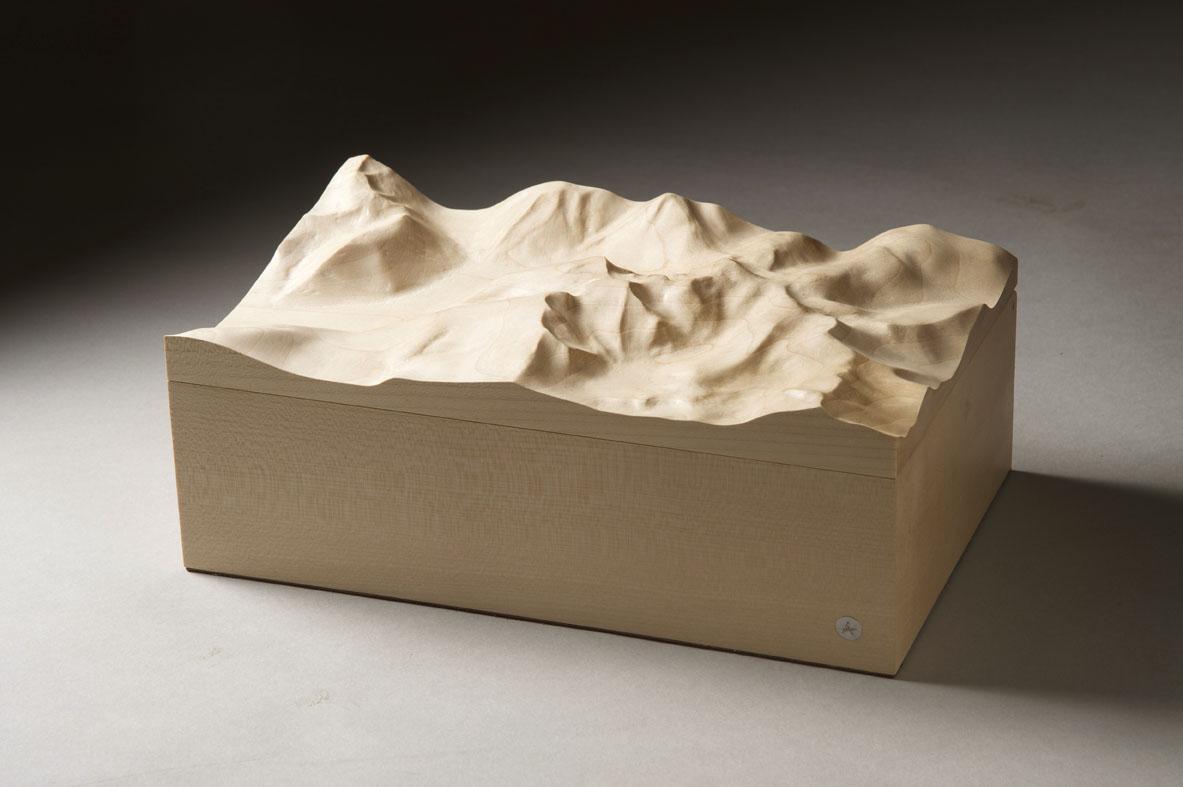 annawoodturner's tweet photo. RT Beautiful!! “@TomAylwin: One more box to decide for @westdeancollege - iconic mt perhaps? Please RT #Contourboxes http://t.co/u0C2pg8idP”