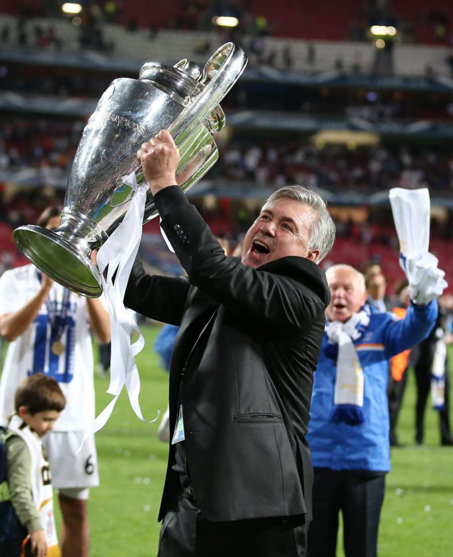 diarioas's tweet photo. FOTOGALERÍA @FotografiAS_AS | El entrenador de la Décima ▶
http://t.co/5AVzEQ4mPd http://t.co/BCzBbyjeh2