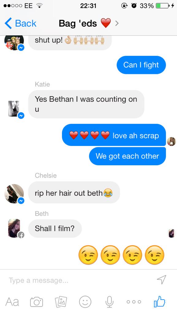 bethcolesxx's tweet photo. What a group mails all about😅😂 #CountOnEachOther http://t.co/RjCs3rS4uR