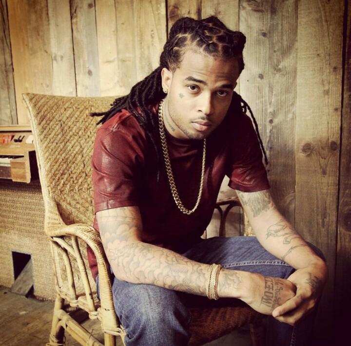 Ant1llais's tweet photo. @kalash972  "J'ai comme l'impression qu'ils ont peur de nous peur de la race des Timals" Big up #GeneralCrew http://t.co/CdoX3uKYBh