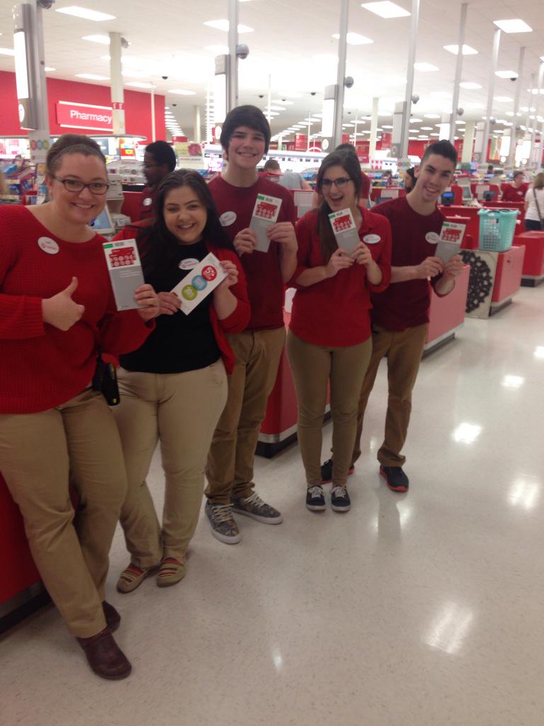 leahdyce's tweet photo. @ShannonGehrmann @DaleVenteicher  @sarahames2321 10 REDCARDS today and 20 WTD! #BestTeamInRetail #proudETL http://t.co/43GKdApK5d