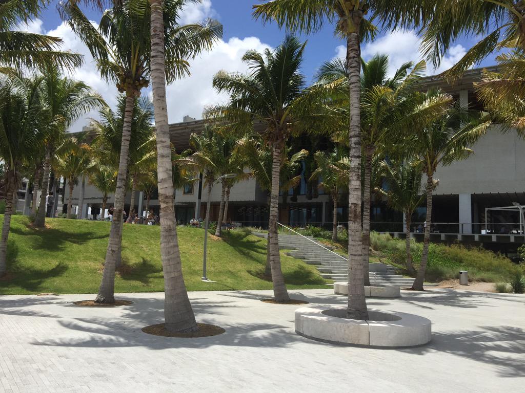 cunninghamcgmgs's tweet photo. @Pamm today.  Great to see so many enjoying our art scene. #theSwayWay http://t.co/nheEmoQSXe