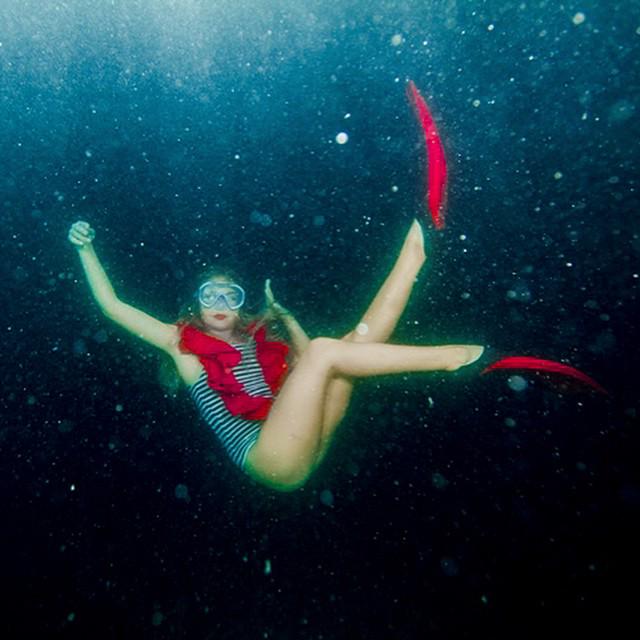 Funwith_scuba's tweet photo. #Deniz #underwatermodel #model #dalis #dive #diving #underwaterpics #Sualtı #underwatershots #weekenddivers #underwa… http://t.co/H8heizm1Bm