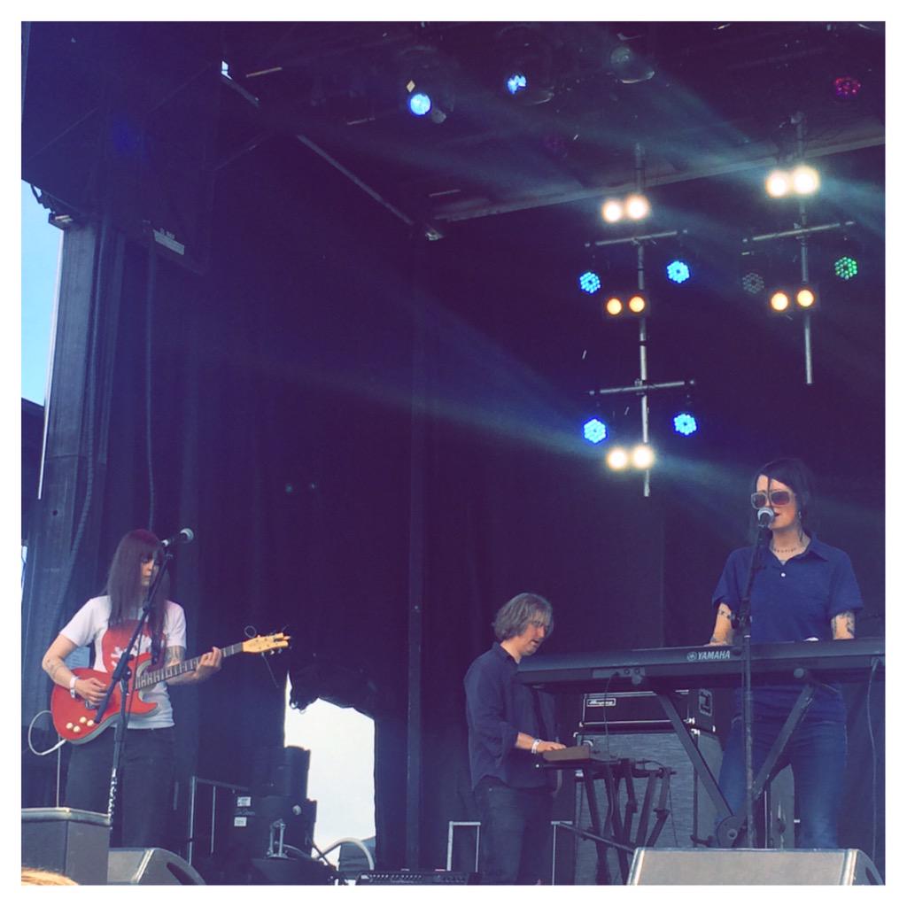 S (@jennghetto) provided a very satisfying start to the final day of <a href="/Sasquatch/">Sasquatch! Festival</a>.