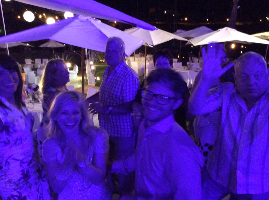 LMarshallSinger's tweet photo. @LancashireLady1 @yccalador @radio1mallorca absolutely loved entertaining u, your family &amp; friends. http://t.co/RaAm54YIpy