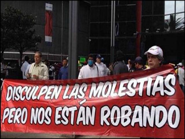 MVSNoticias's tweet photo. El saldo histórico por fraude en cajas de ahorro es de más de 25 mil MDD: @PRDmexico http://t.co/AeAlBJdWz8 http://t.co/RY8yT0CSB3