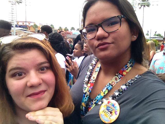beautival_'s tweet photo. #TBT TO GRADBASH WITH MY BFF @dreamsthatflow ๐๐๐ #GradBash2k15 http://t.co/FFYvdLyZIH