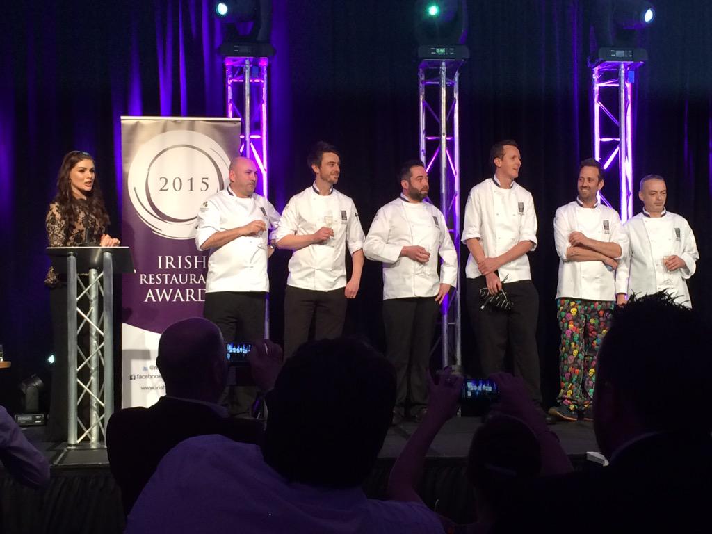 FoodOscars's tweet photo. 6 great chefs and not one went for a kiss from @SileSeoige #comeonlads #foodoscars http://t.co/XI5hY8fq3i