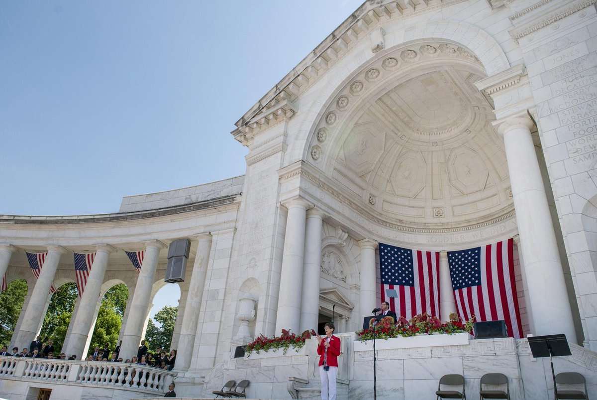 DeptofWar's tweet photo. #SecDef delivered remarks today during a #MemorialDay Ceremony at @ArlingtonNatl Cemetery Amphitheater. #HonorThem http://t.co/zXOOqbWMka