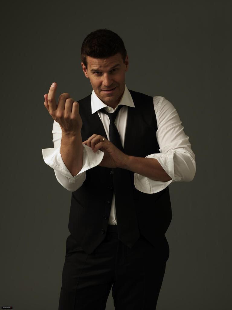 Lovekyle2009's tweet photo. @Barbara10664885 the best bonding ever, I better watch it because #MishaCollins #DavidBoreanaz give me faint moments http://t.co/NDlnsrlZ3q