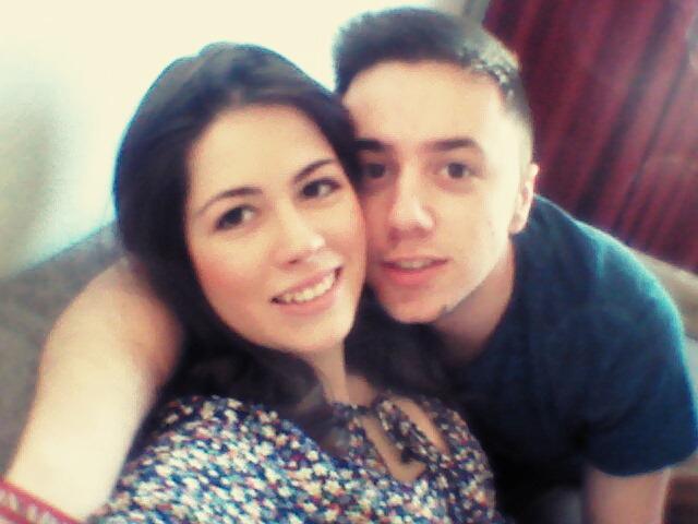 alejandro_pdj's tweet photo. #26 ♡ Lo más bonito que me ha pasado... @MaariaC96 #OtroMás 😍 http://t.co/ycRAdNIrJ7