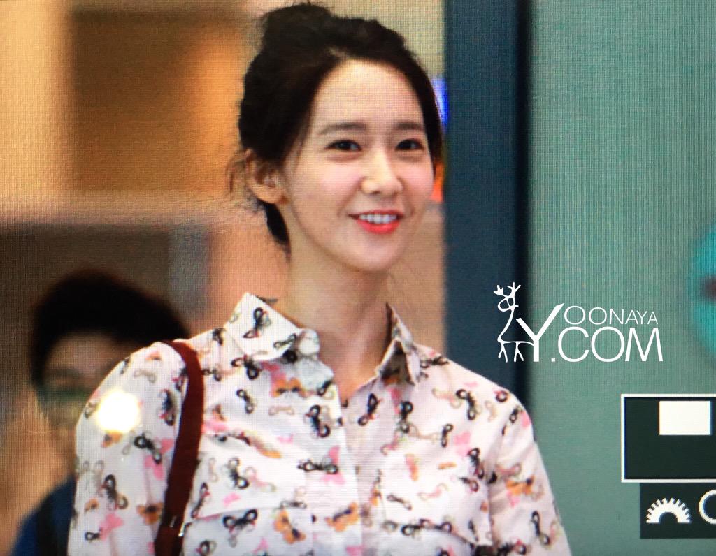 [PIC][26-05-2015]YoonA trở về Hàn Quốc vào trưa nay CF51I_gUEAEvoWh