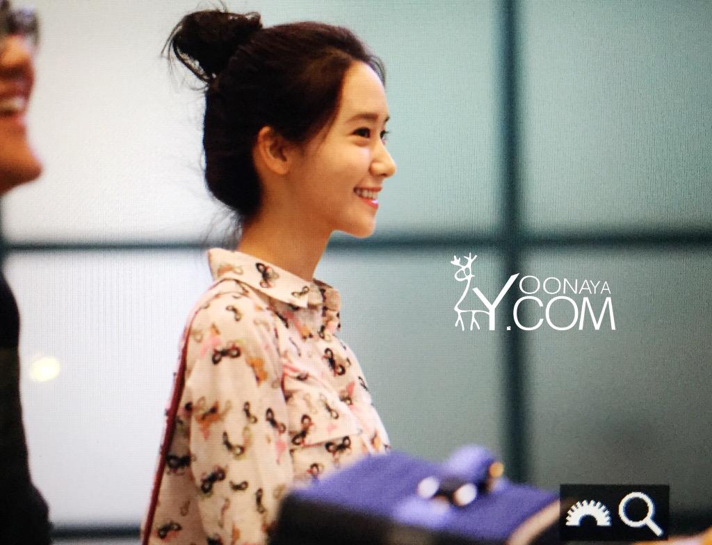 [PIC][26-05-2015]YoonA trở về Hàn Quốc vào trưa nay CF51NgMVEAAIAfw