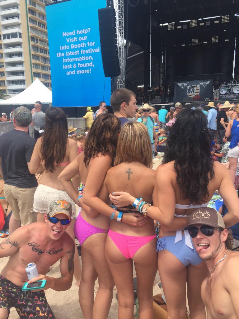 Wishing we were back at <a href="/festivaltortuga/">Tortuga Music Festival</a> 😔 #TakeMeBack