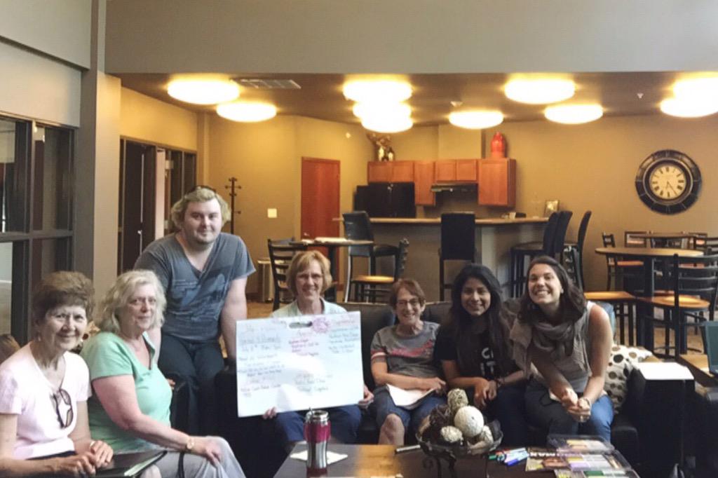 DianaBonete's tweet photo. Community service projects on the calendar. Our #ServiceForHillary #HRCcrew is ready to give back. http://t.co/9Urei0EuqG