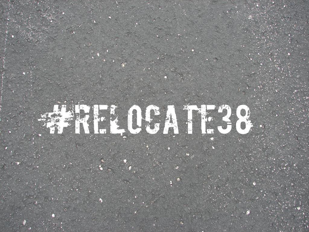 BangkokFoodies's tweet photo. @HusbandInTow please share #Relocate38. Help vendors in #soi38 find a new home http://t.co/RgC55v2NHK