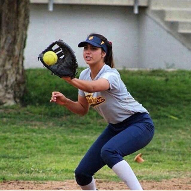 oliviaolsey17's tweet photo. #PrayForDana everyone rt to spread our prayers. you can do it dana. be one in a million.❤️🙏 http://t.co/uLTm1Nadun