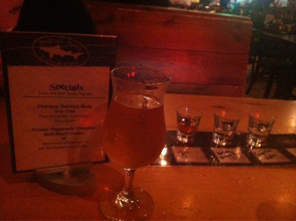 cecox's tweet photo. Always a great time in Rehoboth @BeerAdvocate @dogfish_ale http://t.co/DZHeK8kWU2