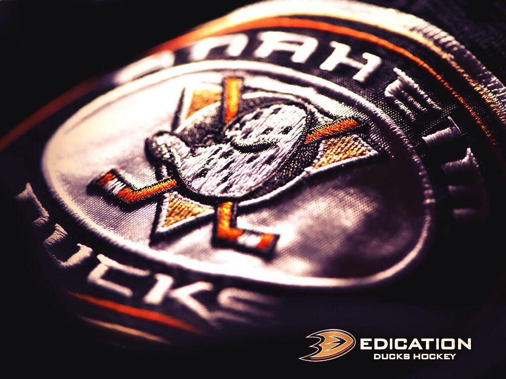 JeffeFucking's tweet photo. LETS FUCKING GOOOOOO DUCKS #ANAvsCHI http://t.co/bVe9cBPfbF