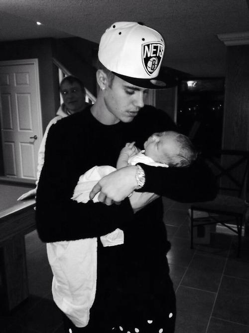 biebersmaniabr's tweet image. 1 RT = 1 Voto.  #JustinForMMVA