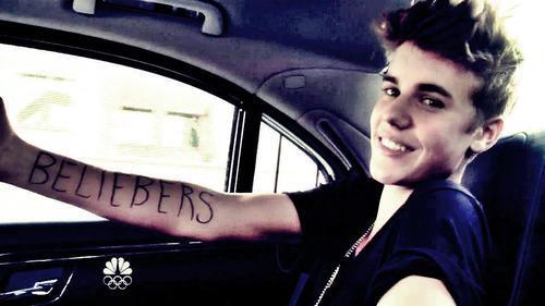 biebersmaniabr's tweet image. 1 RT = 1 Voto  #JustinForMMVA