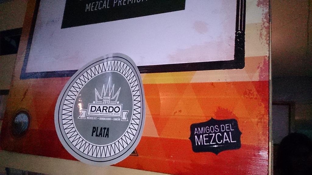 MezcalConvite's tweet photo. ¿Ya probaste Mezcal CONVITE Espadín-Madrecuixe, ganador de medalla de plata en el Festival DARDO? #DardoDF 
#Mezcal http://t.co/1RMEgUZ4FN