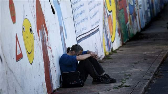 BrookingsInst's tweet photo. The demographics of the typical American in deep poverty might surprise you: http://t.co/zOuwq1LcCK http://t.co/npYzMM9C54