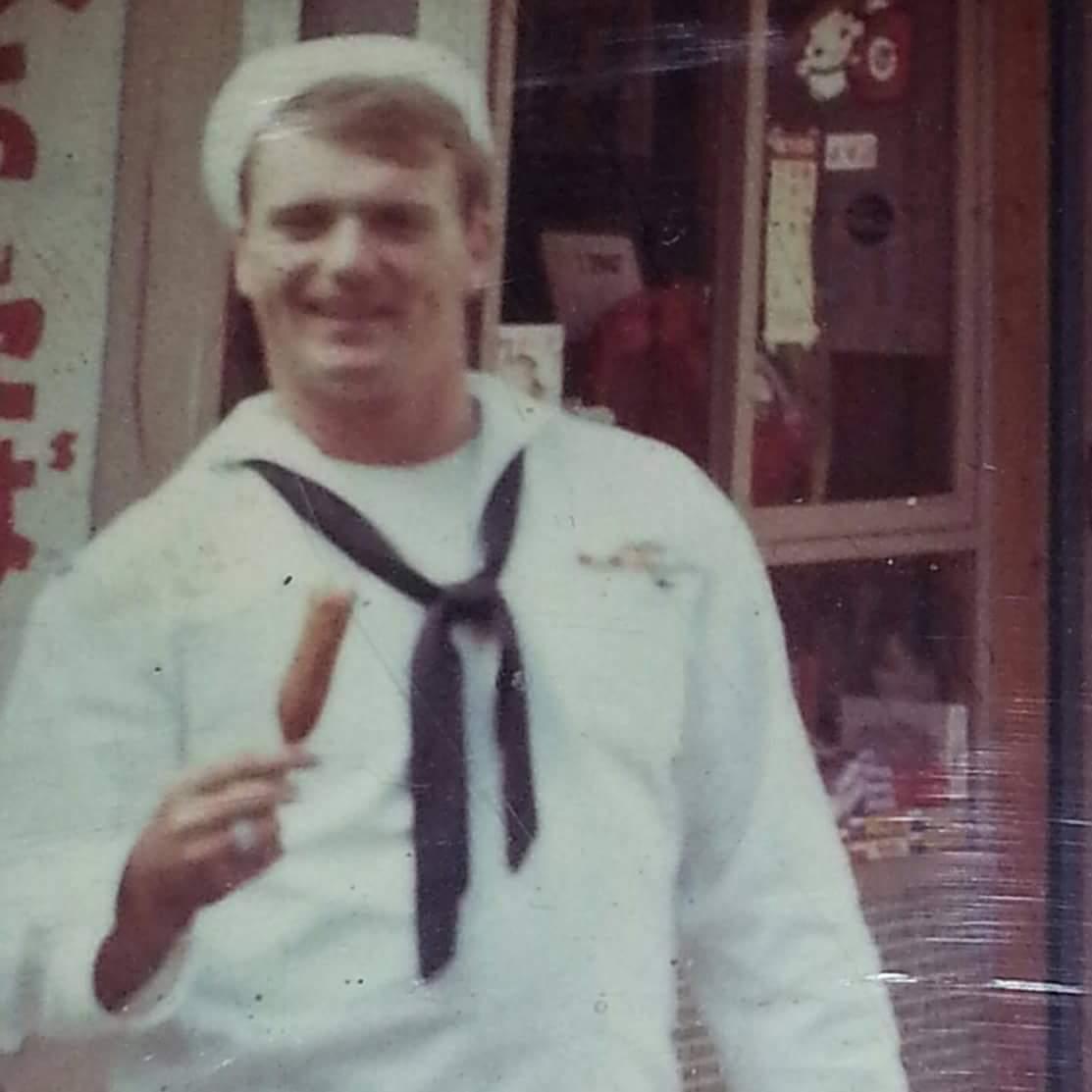 toopretty4math's tweet photo. @iamkidpresident "Here is a surprise corndog I bought you because you're my vet".  #vietnamveteran http://t.co/Ev6cP9GFjm