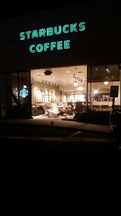 stroydnaire's tweet photo. @news12nj just took this photo @ the Woodbridge Starbucks. http://t.co/81Hjnp8iT5