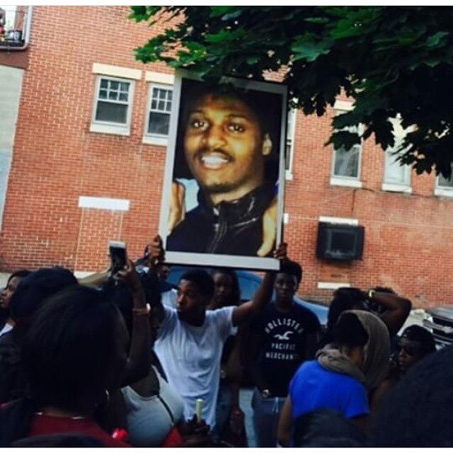 Dijahkearse's tweet photo. Wish i didnt have to say these words #RIPHASSAN😰 my angel👼🏾🙏🏾😊 i love youu 😻👫 #MyBigBrava #Iloveyouu http://t.co/5kl8xv93d7