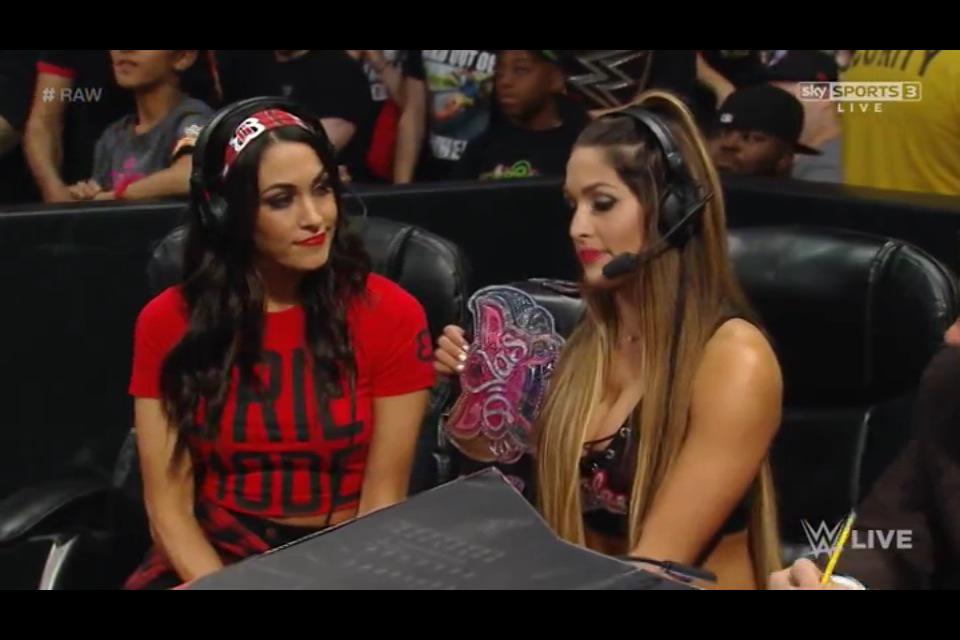 ILikeBellas's tweet photo. Slaying on commentary! #RAW http://t.co/8VTwFiGAxX