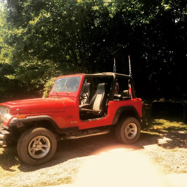 EuryChandler's tweet image. #MemorialDayWeekend #2flags #somegaveall #ProudAmerican #Merica