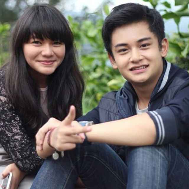 HeartRAVERS's tweet photo. Fahri&amp;Syahreni kangenbngttt({}) "@RandyMartin98 @amelcarlaoffc http://t.co/zNbQYbJdXe
