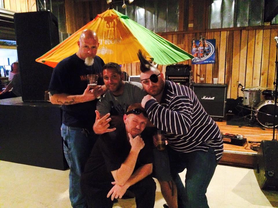 ndevine44's tweet photo. Good times with good friends http://t.co/biMgJYgKvH