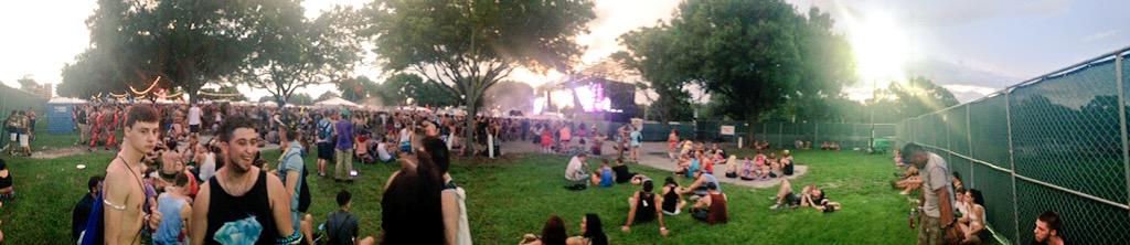 edmtanner's tweet photo. SUNSET 2015🙌🏼🎶😈❤️ http://t.co/GhB80HZzY8