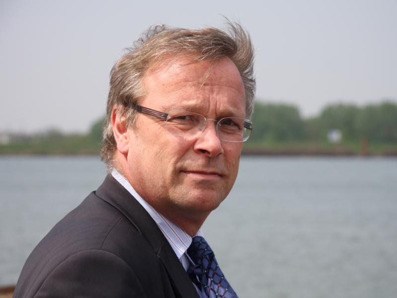 Rijnmond tweet media