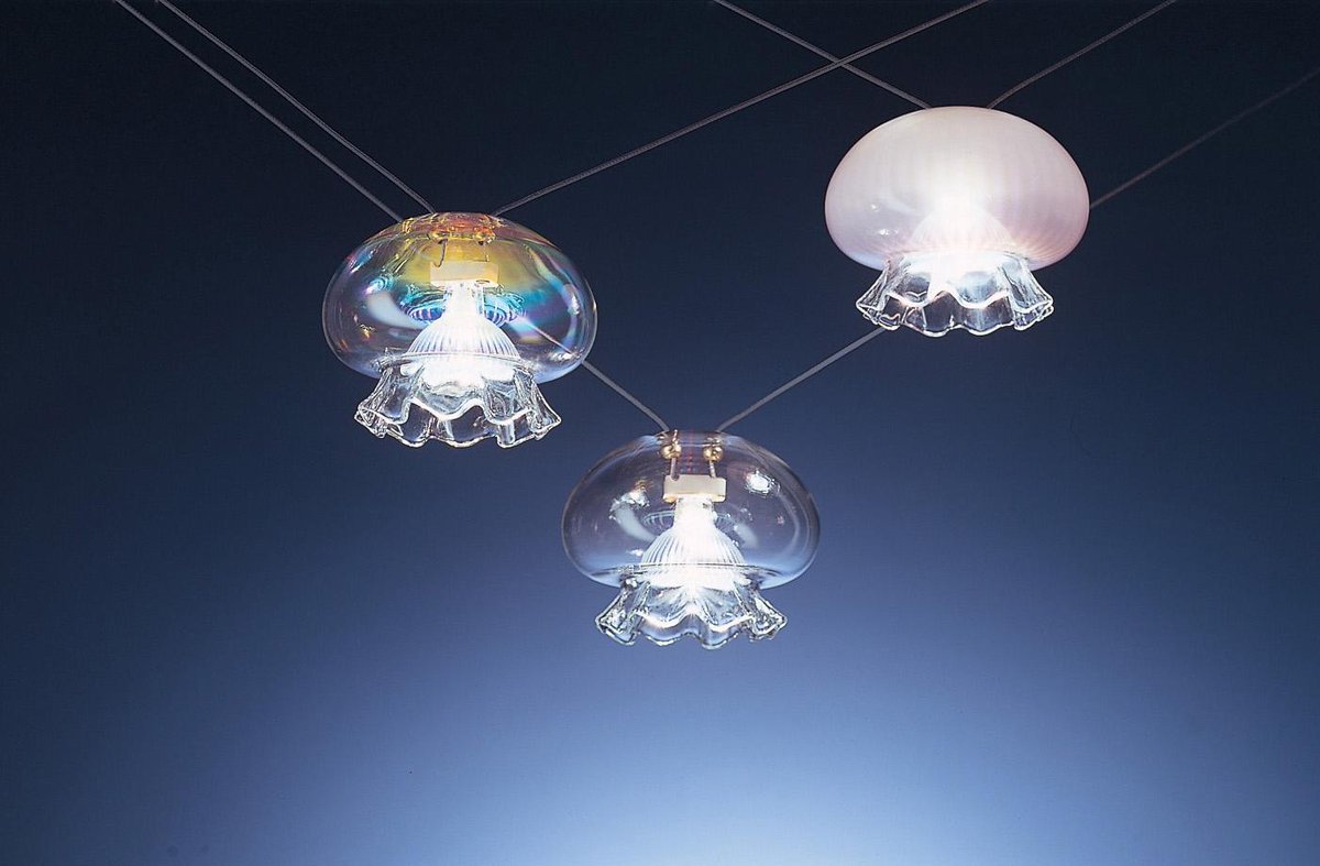ALBUMlights's tweet photo. Our handmade and blown jelly fish 'Medusina' light fluctuates delicately in the summer breeze... -design Pepe Tanzi http://t.co/wAP9s4Rz6A