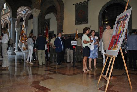 FUTER_ET's tweet photo. Futer. Sevilla. Se inaugura la Exposición de Banderas con motivo del DIFAS. #GraciasMILitares http://t.co/JhEtKATTIn