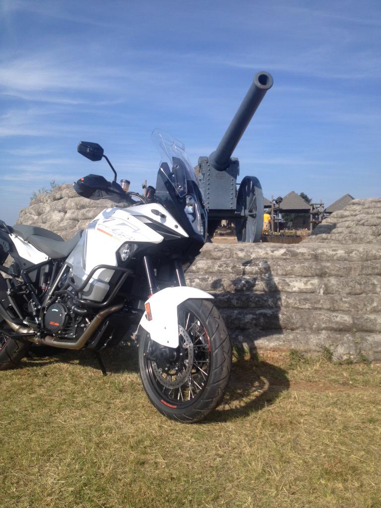 myFiets's tweet photo. Bekendstelling van die KTM 1290 Super Adventure in die Laeveld. 30l petroltenk en 160 perdekrag! @ktmsa http://t.co/0ruOkTo0XX