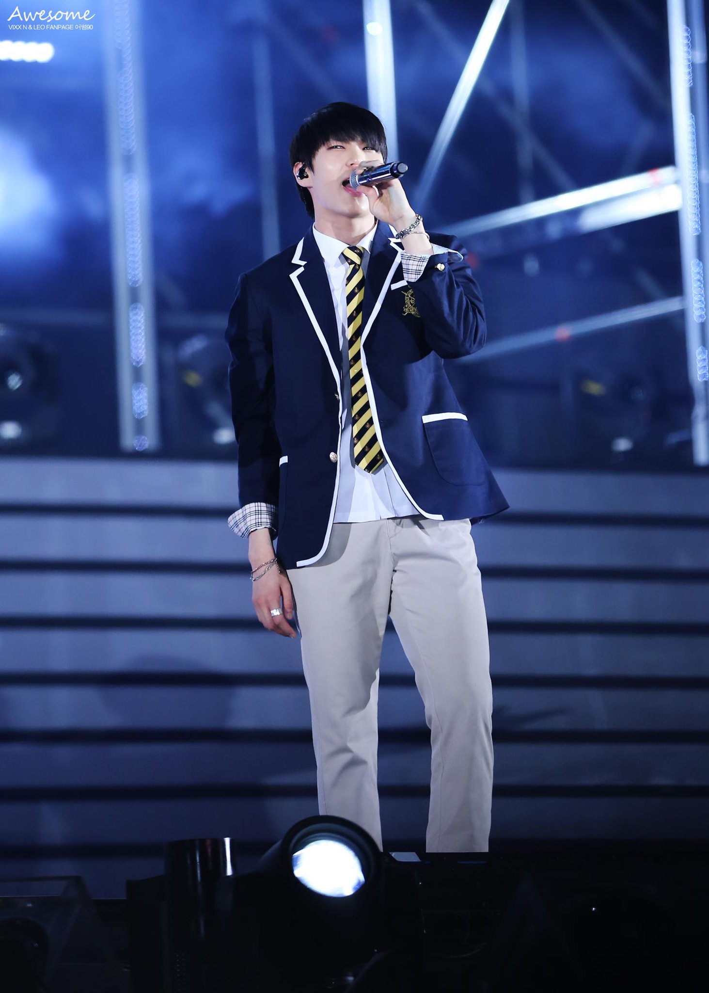 CF6DmZCUgAI2qfj.jpg:large