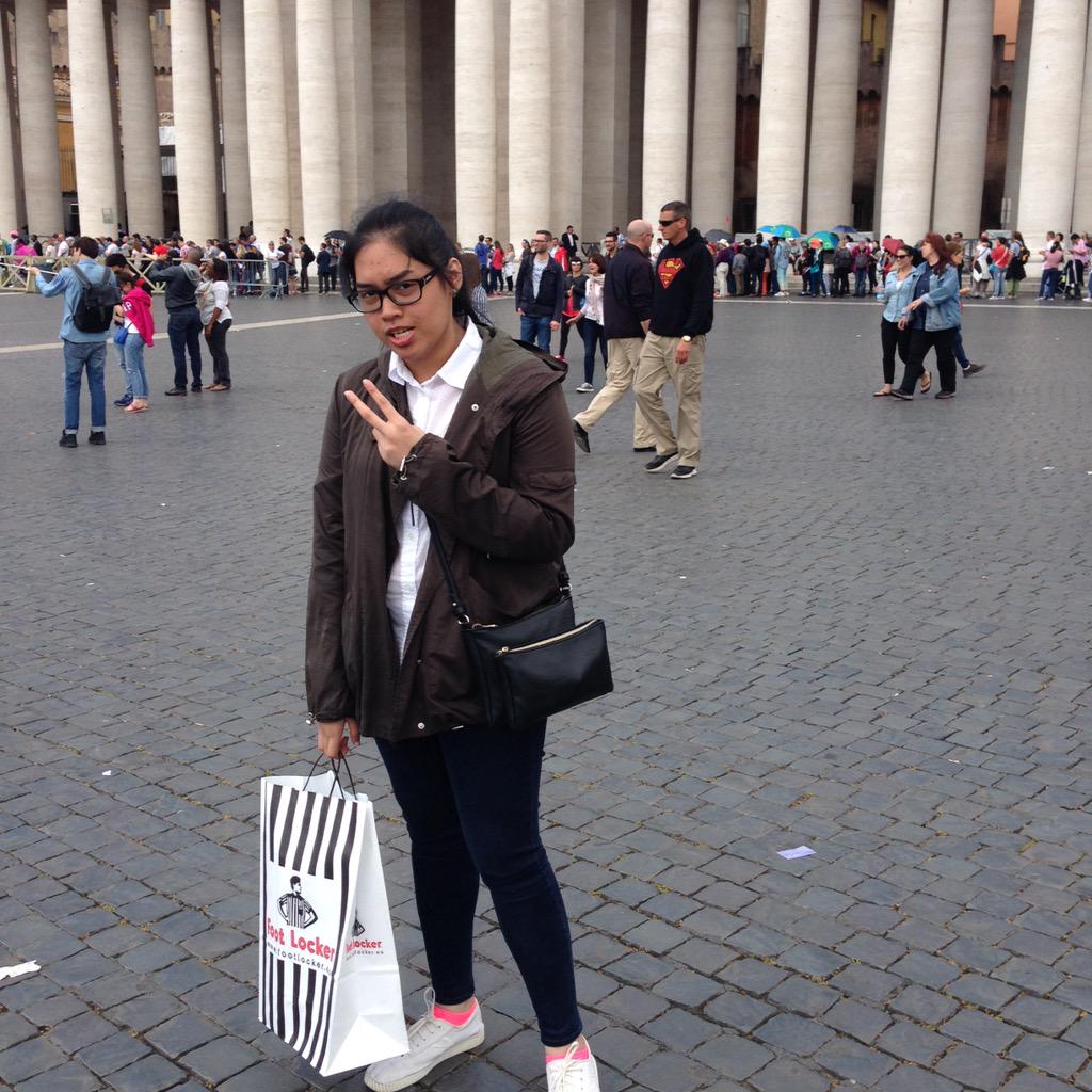 JuliaaaNoooel's tweet photo. squatter hits in Europe #JuliaTheExplorer #internationalsquatter http://t.co/GKDrKziCGv