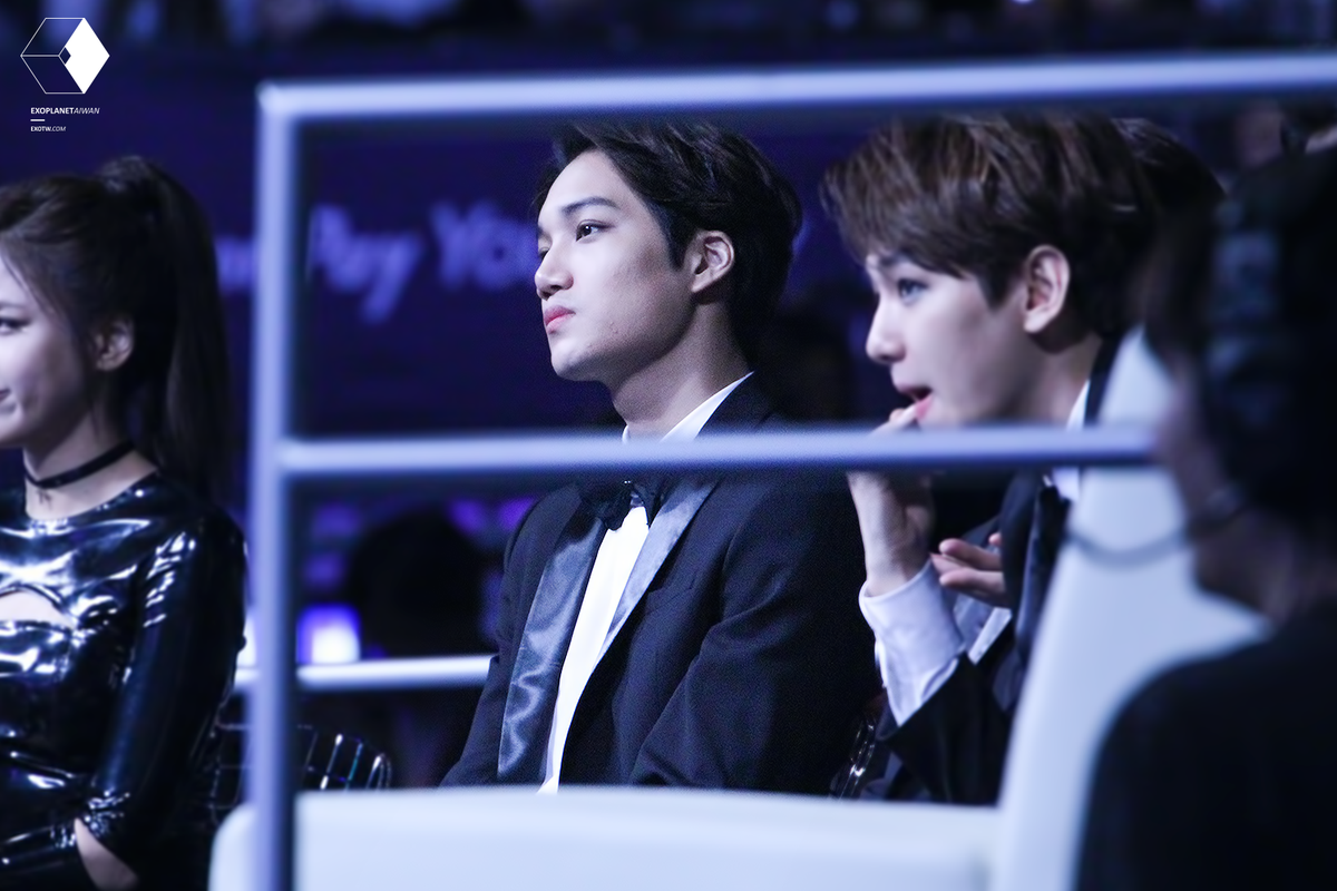 EXOPtw's tweet photo. [UPDATA] 141203 Mnet Asian Music Award MAMA in HongKong  #EXO http://t.co/XyLWaPbPrI http://t.co/BsrFZSpCl6