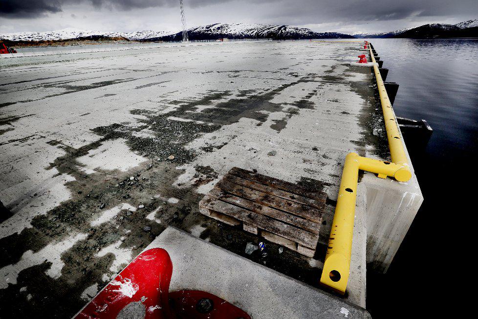 RuneEndresen's tweet photo. Har brukt 300 mill, men offshorebasen står fortsatt tom http://t.co/5Qd06H6AkM http://t.co/qr8xRaq0En