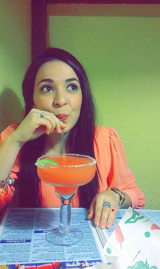BritllinAshley's tweet photo. Tasted like 💩 http://t.co/m4qL2qkFnZ