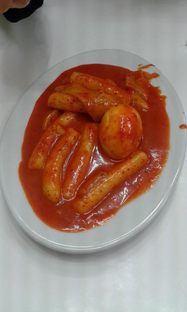 Dogbugi hashtag on Twitter