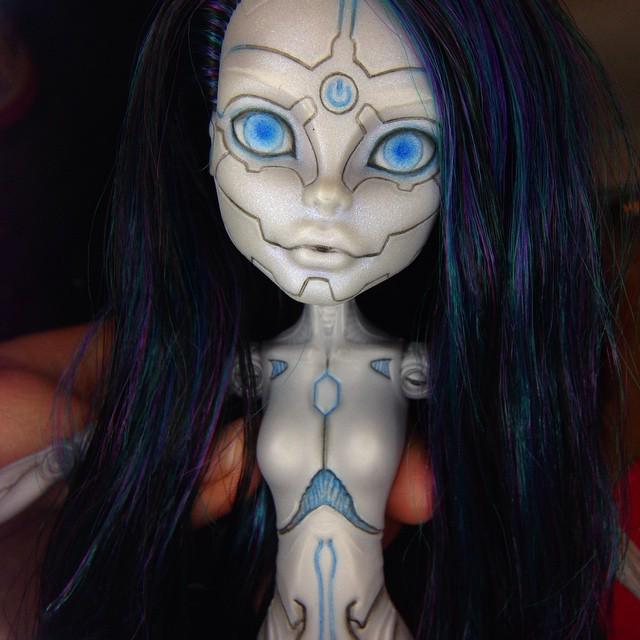 Otherbots's tweet photo. Almost finished ! I'm having so much fun with this robo girl #monsterhigh #mhrepaint #ooak #ooakdoll #doll #dolls #… http://t.co/HyPnk6pVoC